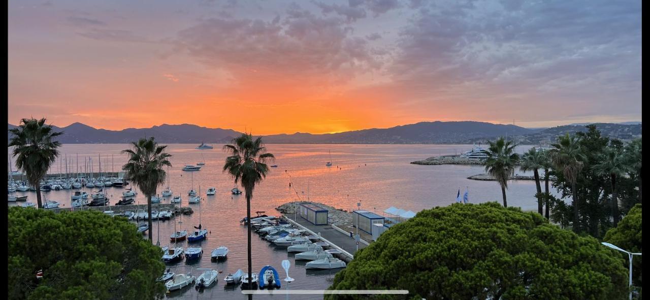 Palm Croisette Front De Mer1 Cannes Exteriér fotografie